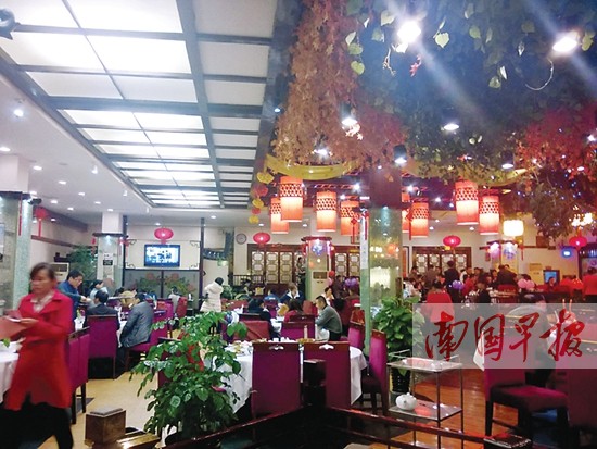 马年春节年夜饭多从俭 部分餐企取消套餐除夕不开